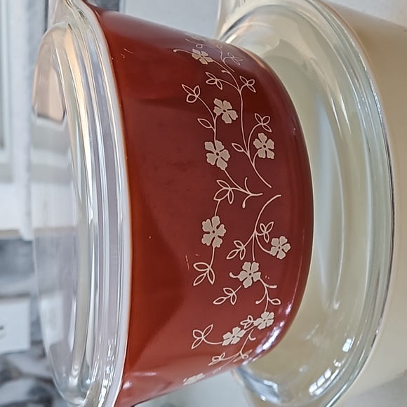 Vintage Pyrex Casserole with lids 4pcs set - Picture 4 of 11